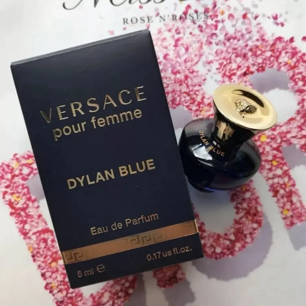 Versace Dylan- 0.17oz/5ml